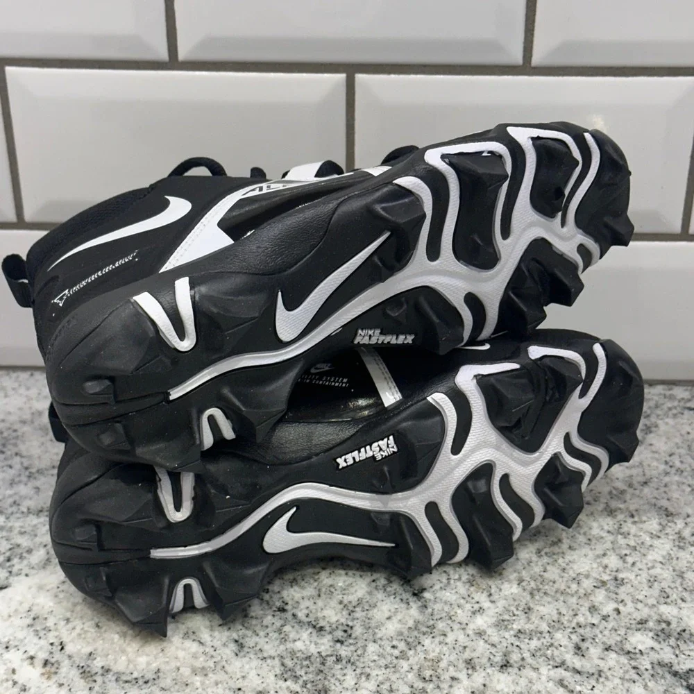 Nike Kids 3Y Alpha Menace 3 Shark Football Cleats Black White CV0583-001